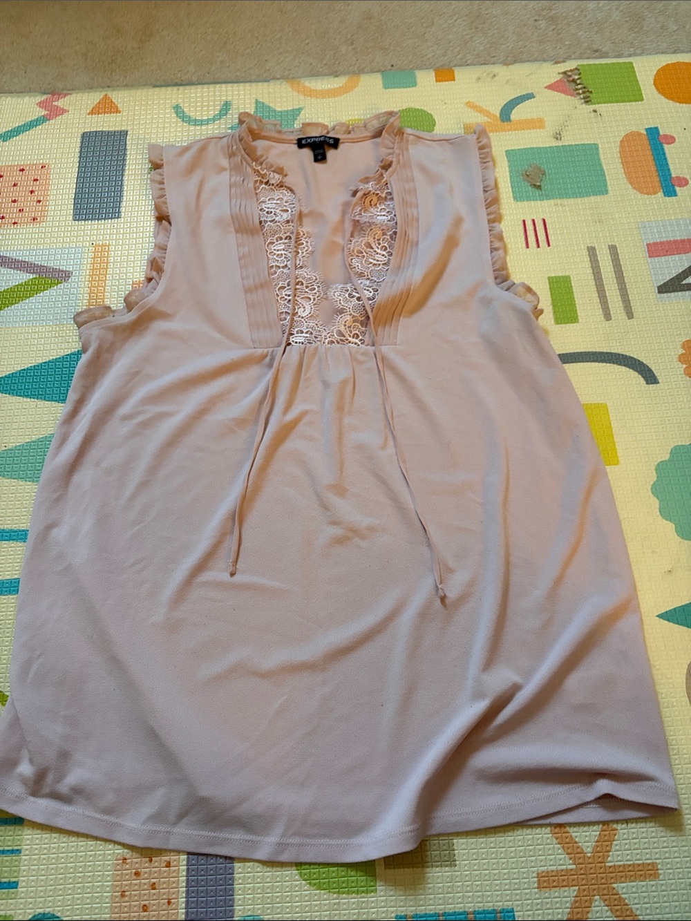 Express Sleeveless Lace-Front Camisole in Mauve